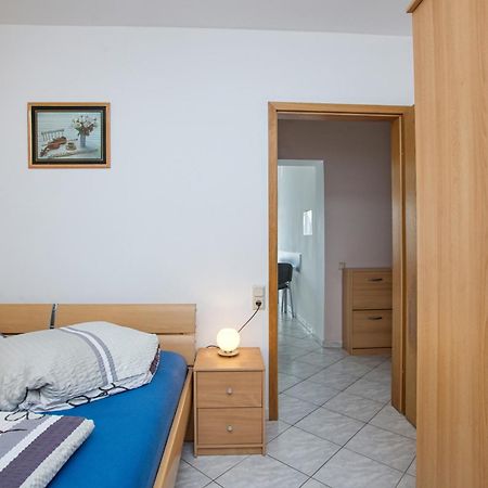 Apartments With A Parking Space Vodice - 6178 Quarto foto