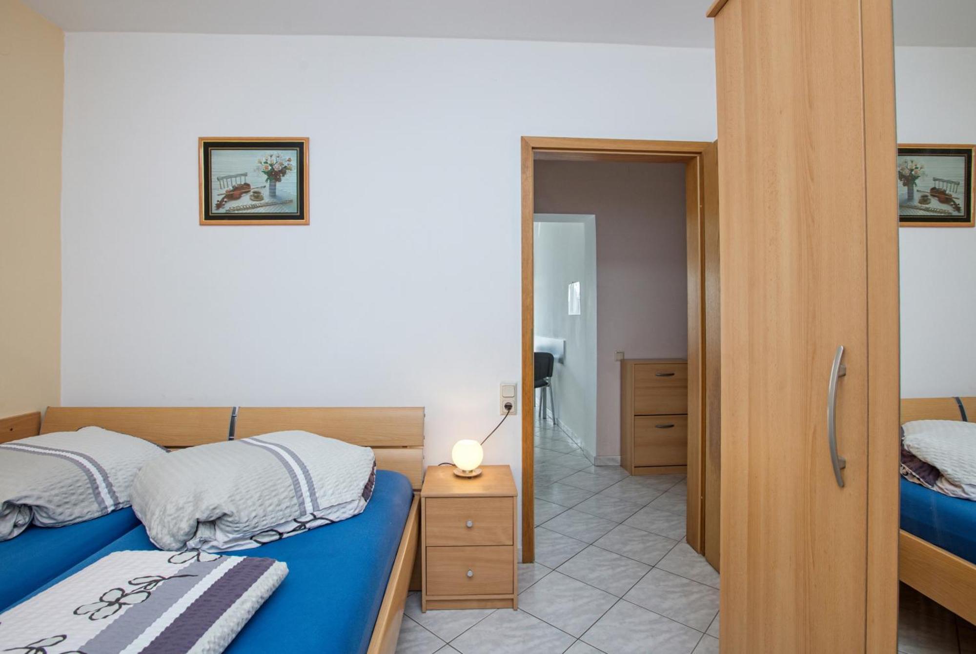 Apartments With A Parking Space Vodice - 6178 Quarto foto