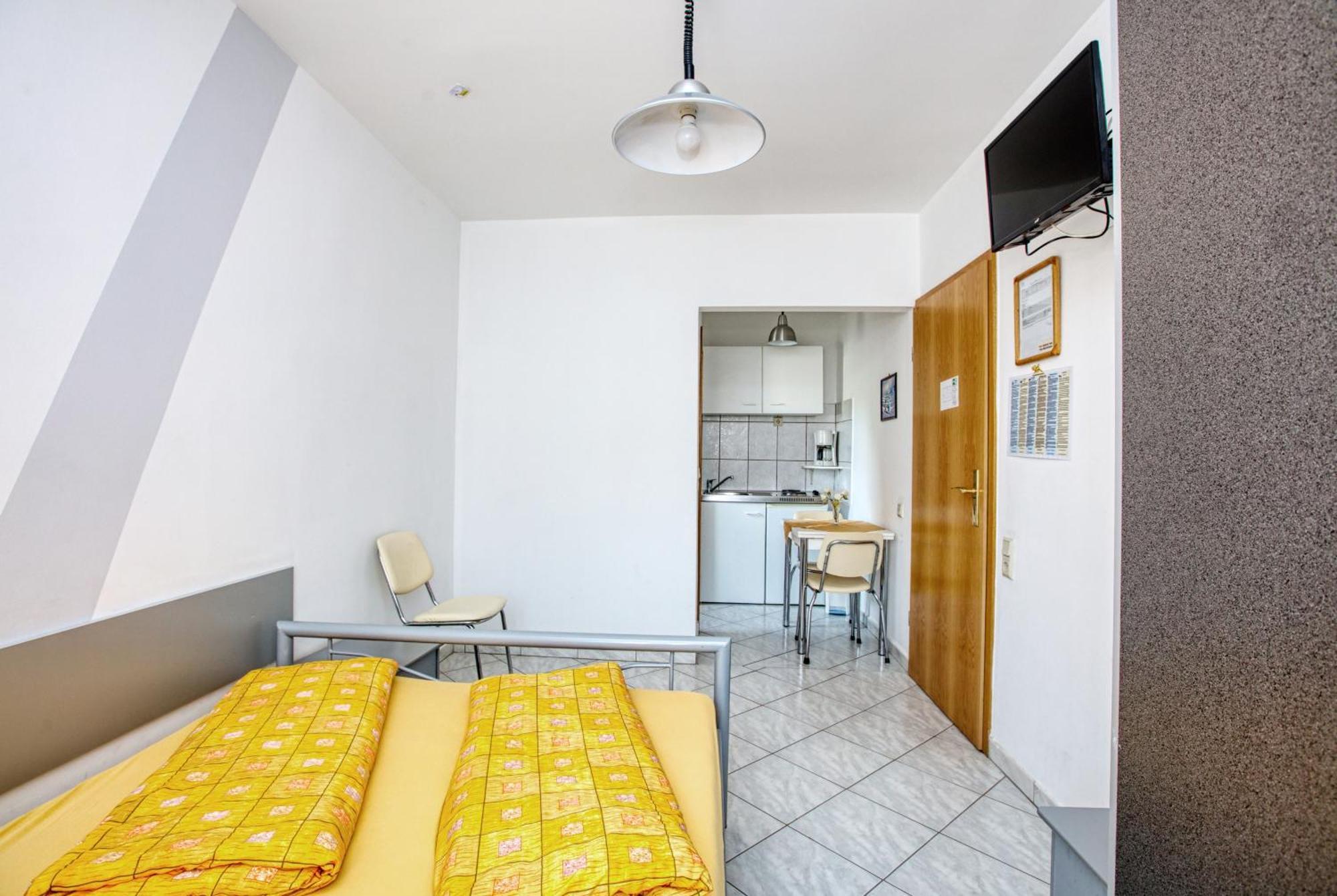 Apartments With A Parking Space Vodice - 6178 Quarto foto